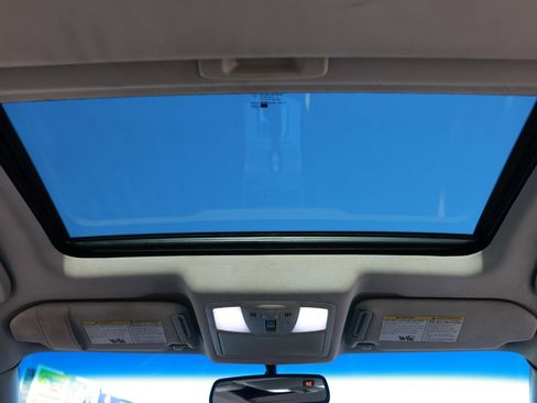 Used 2009 INFINITI G37 Journey w/ Premium Pkg image 23