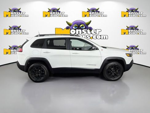 Used 2020 Jeep Cherokee Trailhawk w/ Cold Weather Group image 4