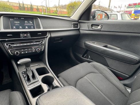 Used 2020 Kia Optima LX FWD image 17