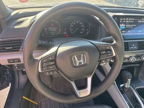 Used 2020 Honda Accord EX image 15