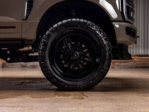 Used 2026 Ford F350 Platinum w/ Platinum Plus Package AWD/4WD image 12