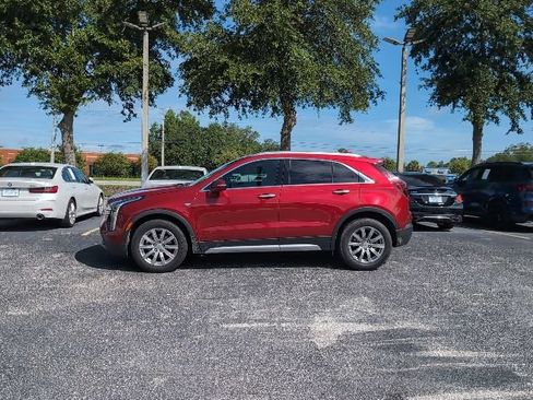 Used 2023 Cadillac XT4 Premium Luxury FWD image 3