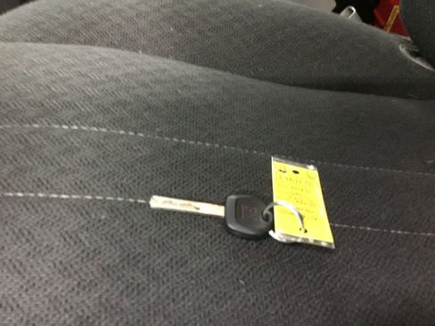 Used 2023 GMC Savana 2500 w/ Driver Convenience Package image 7