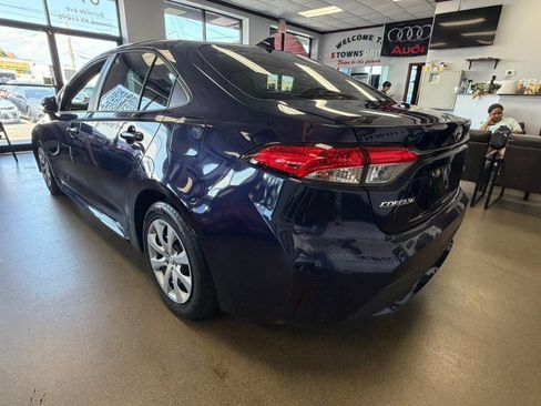 Used 2021 Toyota Corolla LE FWD image 10