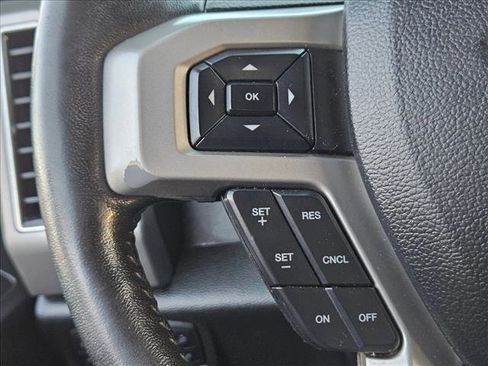 Used 2019 Ford F150 Lariat w/ Trailer Tow Package image 13