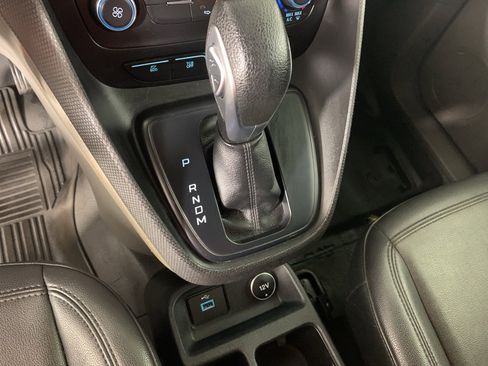 Used 2019 Ford Transit Connect XL image 25