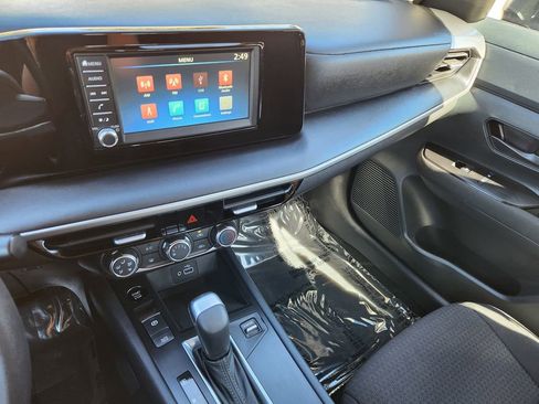 Certified 2025 Nissan Kicks S image 19