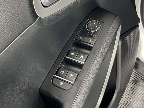 Used 2023 Kia Soul S FWD image 18