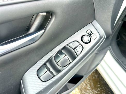 Used 2022 Nissan Sentra SV image 15