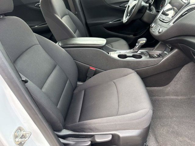 Used 2024 Chevrolet Malibu LT FWD image 13