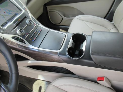 Used 2017 Lincoln MKX Reserve w/ Lincoln MKX Climate Package AWD/4WD image 18