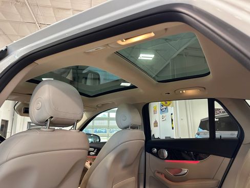 Used 2020 Mercedes-Benz GLC 300 image 34