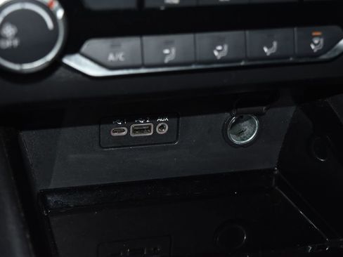 Used 2024 Nissan Altima 2.5 SV image 14