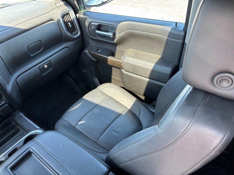 Used 2021 Chevrolet Silverado 1500 LT Trail Boss w/ Convenience Package II AWD/4WD image 16