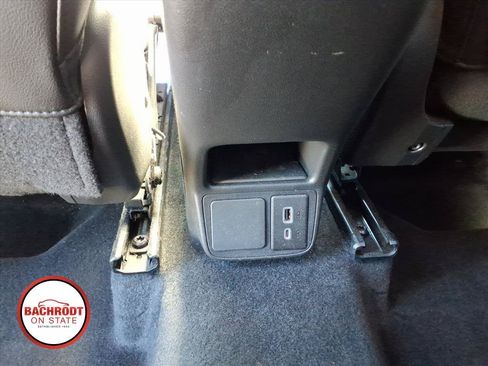 Used 2021 Buick Encore GX Select w/ LPO, Trailering Package AWD/4WD image 27