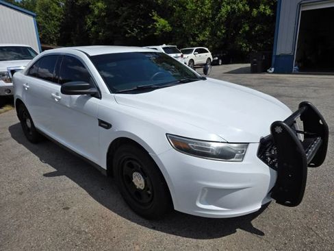 Used 2015 Ford Taurus Police Interceptor AWD w/ Ready For The Road Package image 3