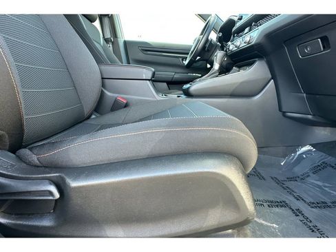 Used 2025 Honda CR-V Sport image 23