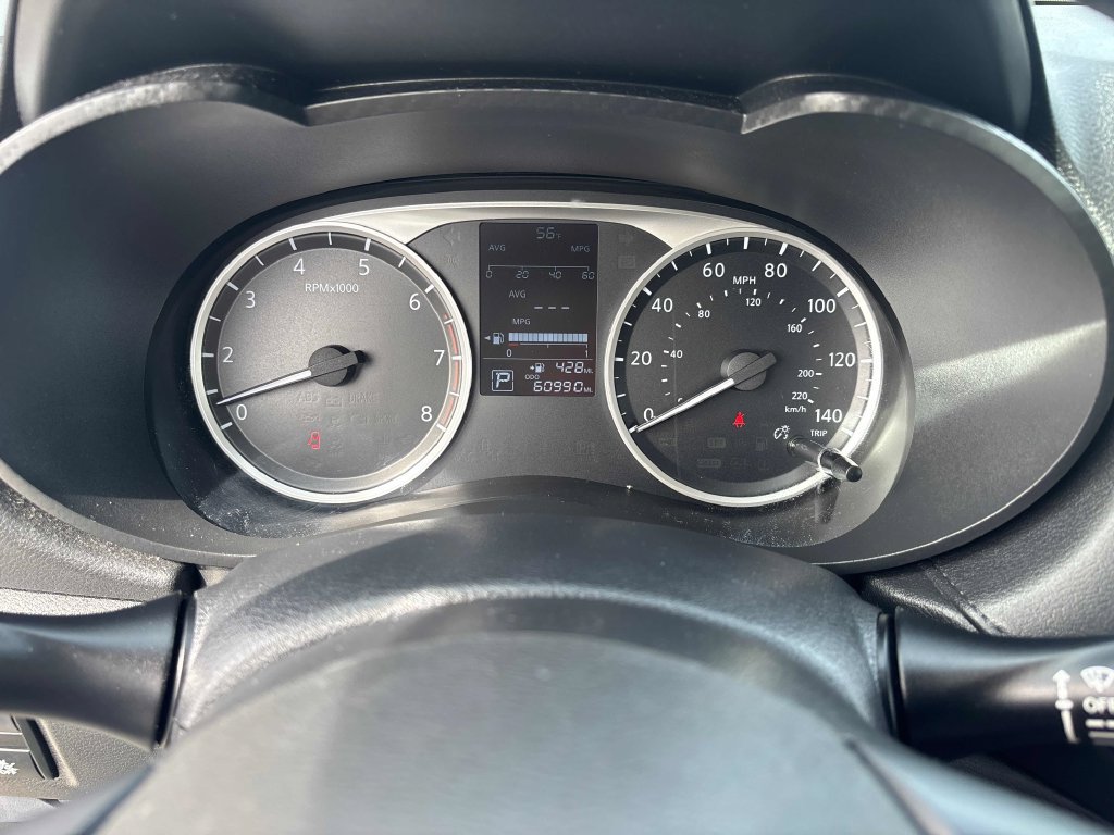 Used 2021 Nissan Versa S FWD image 13