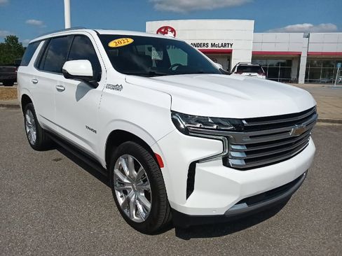 Used 2022 Chevrolet Tahoe High Country w/ Max Trailering Package AWD/4WD image 1