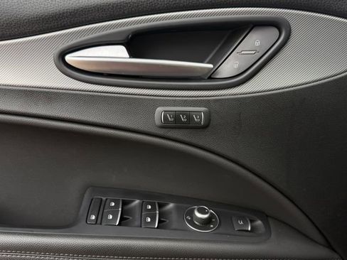 Used 2018 Alfa Romeo Stelvio Sport w/ Quick Order Package 22J Sport image 24