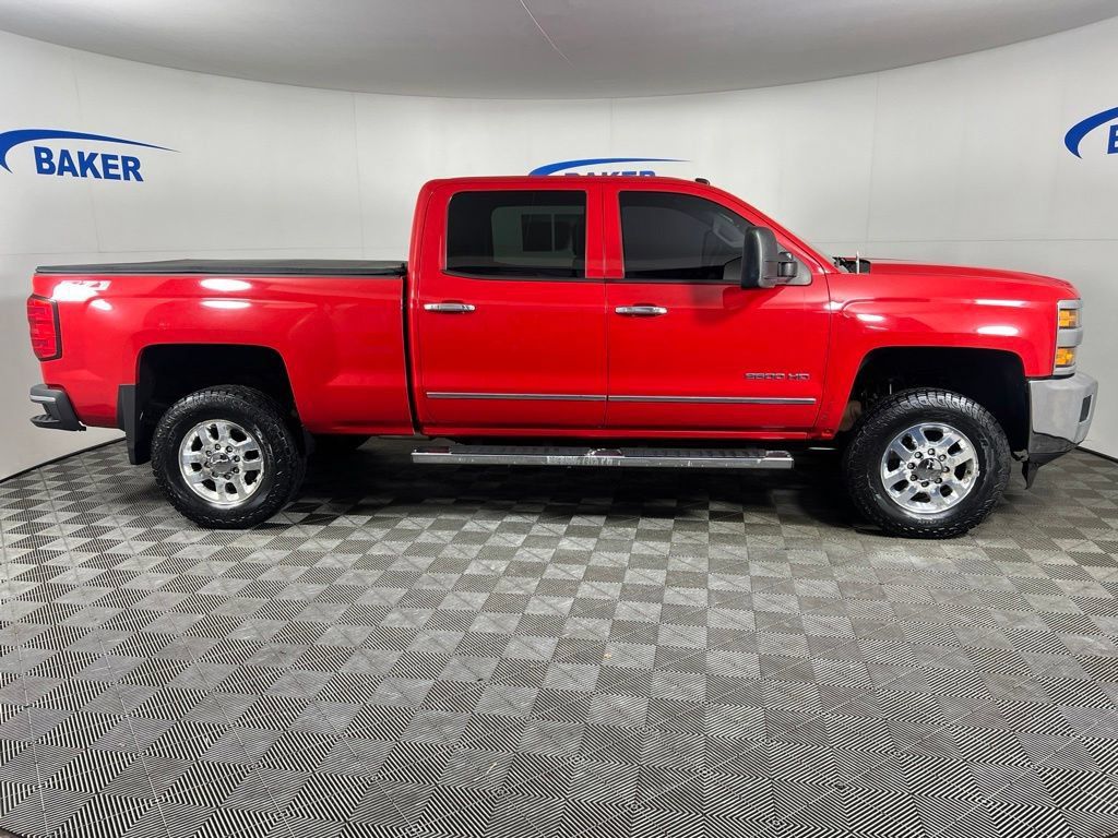 Used 2015 Chevrolet Silverado 2500 LTZ AWD/4WD image 7