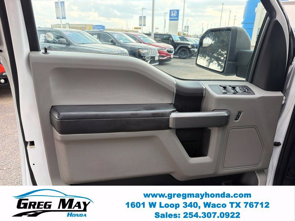 Used 2016 Ford F150 XLT AWD/4WD image 10
