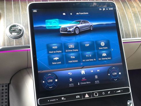 Used 2021 Mercedes-Benz S 580 4MATIC Sedan w/ AMG Line image 61