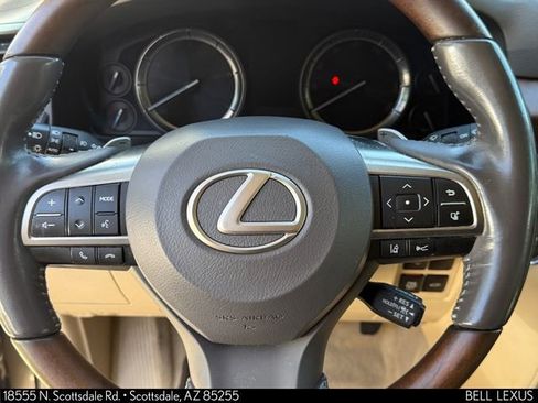Used 2018 Lexus LX 570 4WD w/ Luxury Package image 11