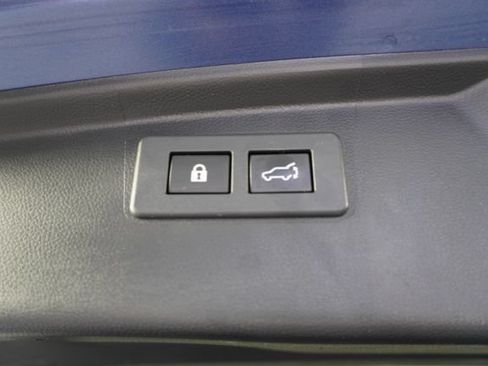 Used 2020 Subaru Outback Premium AWD/4WD image 38