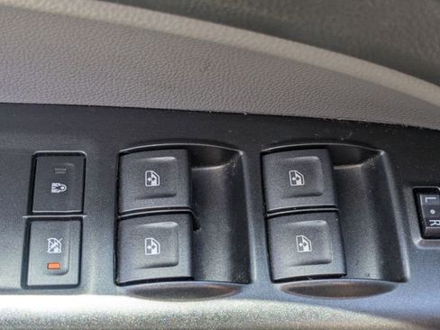 Used 2016 Chevrolet Colorado LT w/ Luxury Package, Chrome RWD image 10