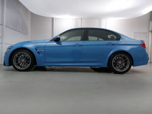 Used 2018 BMW M3 RWD image 2