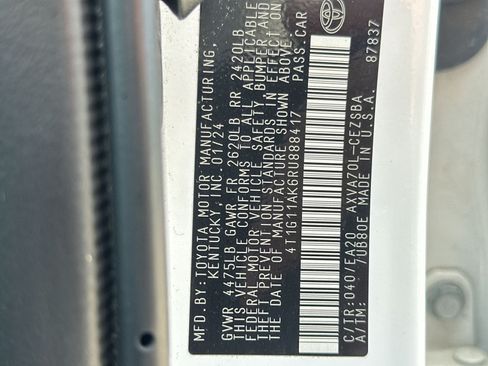 Used 2024 Toyota Camry SE FWD image 35