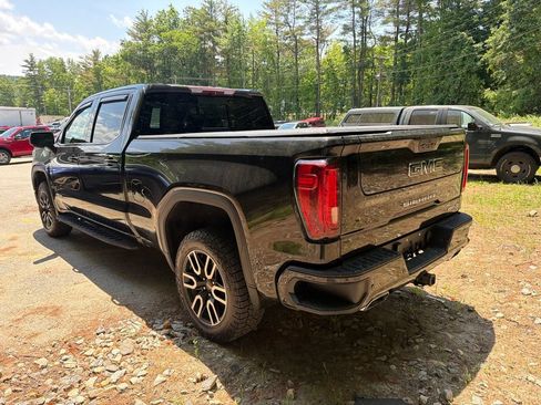 Used 2022 GMC Sierra 1500 AT4 w/ AT4 Premium Package AWD/4WD image 2