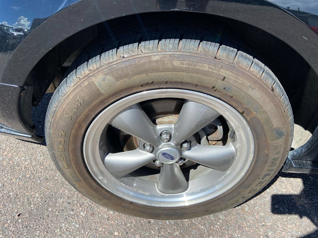 Used 2006 Ford Mustang GT RWD image 11