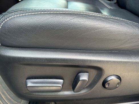 Used 2016 Toyota Sienna SE Premium FWD image 15