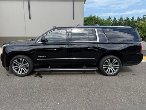 Used 2019 GMC Yukon XL Denali w/ Denali Ultimate Package AWD/4WD image 4