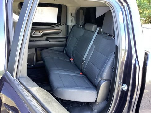 Used 2023 Chevrolet Silverado 1500 LT RWD image 48