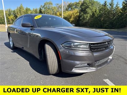 Used 2019 Dodge Charger SXT w/ Leather Interior Group
