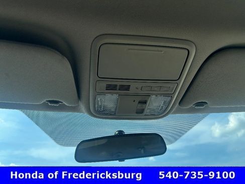 Used 2016 Honda Odyssey SE image 23