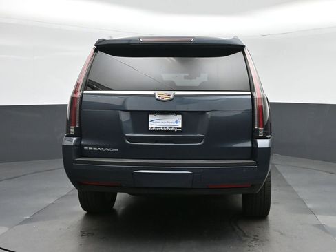Used 2019 Cadillac Escalade Premium Luxury AWD/4WD image 6