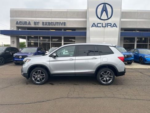 Used 2023 Honda Passport EX-L image 4