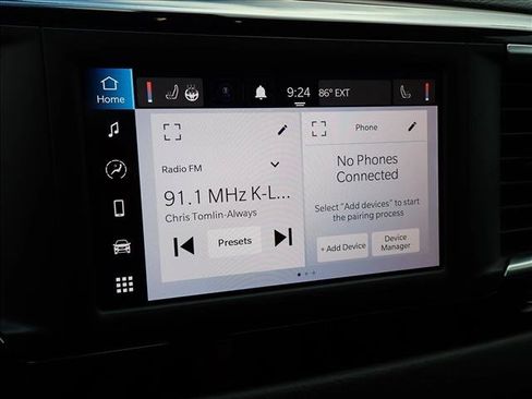 Used 2022 Chrysler Voyager LX FWD image 21