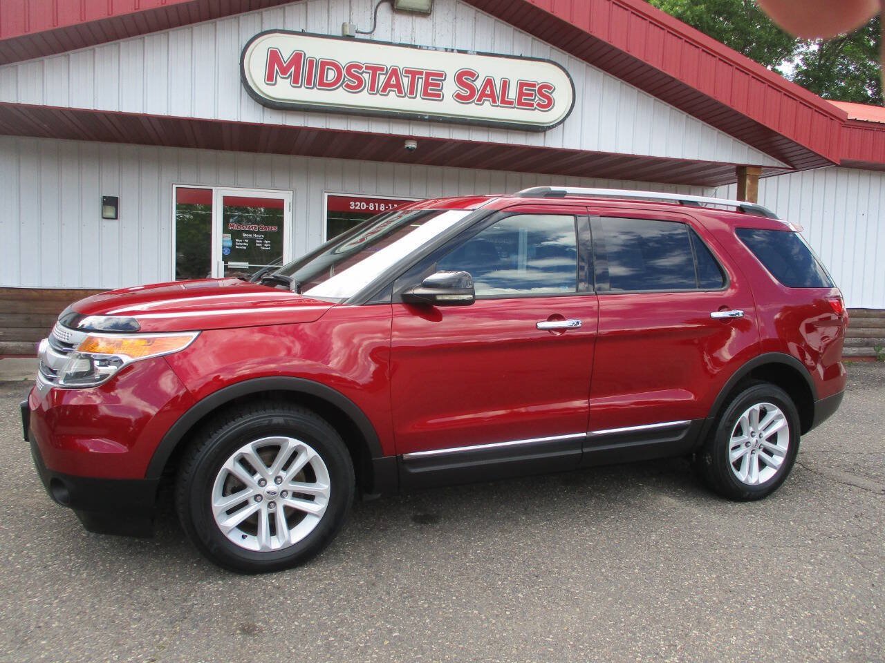 Used 2013 Ford Explorer XLT AWD/4WD image 3