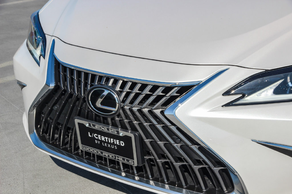 Certified 2025 Lexus ES 300h w/ Premium Package FWD image 10