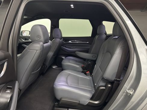 Used 2024 Buick Enclave Premium image 51