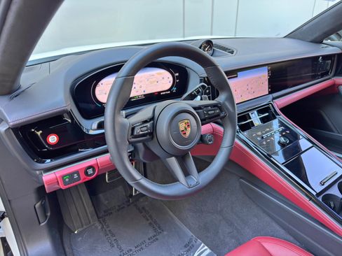 Used 2025 Porsche Panamera 4S w/ Premium Package AWD/4WD image 14