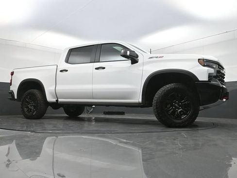 Used 2022 Chevrolet Silverado 1500 ZR2 w/ Technology Package AWD/4WD image 36