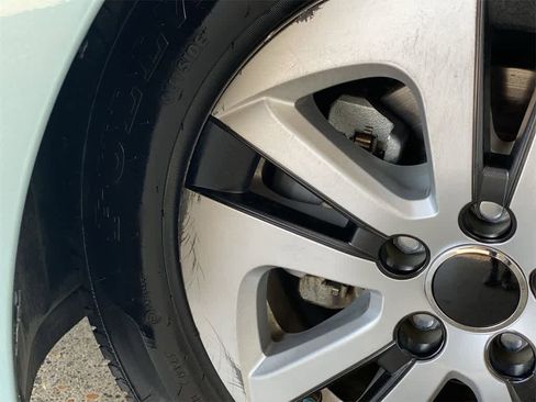 Used 2016 Toyota Prius Four image 40
