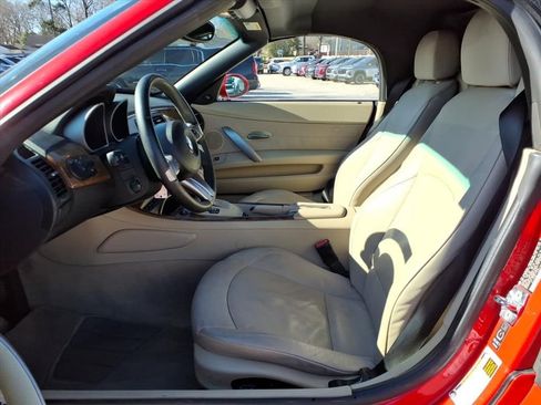 Used 2005 BMW Z4 2.5i image 12