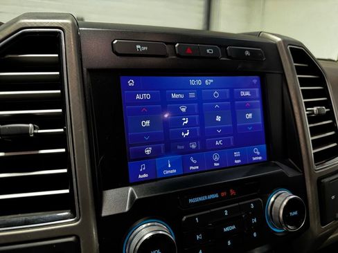 Used 2020 Ford F150 Limited w/ Trailer Tow Package image 19